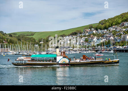 Kingswear Castle Raddampfer in Dartmouth Harbour, Devon, England, Großbritannien Stockfoto