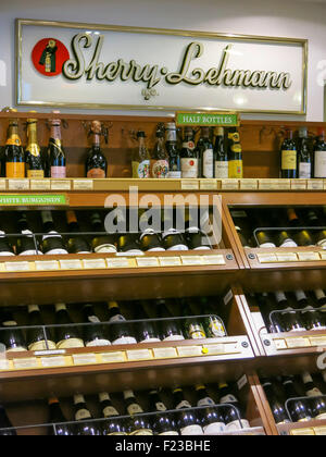 Sherry-Lehmann-Wein und Spirituosen Store Interieur, NYC, USA Stockfoto