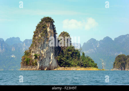 Khao Sok National Park, Cheow Lan Lake. Südthailand Stockfoto