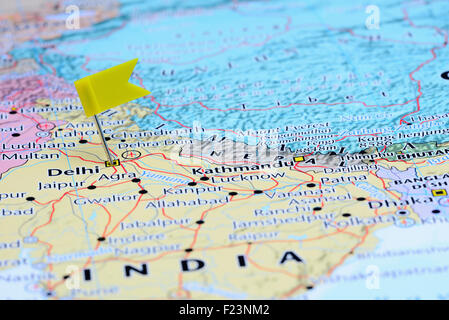Delhi fixiert auf einer Karte von Asien Stockfoto