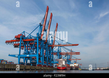 Beladung in Container Terminal Altenwerder, CTA, Hafen Hamburg, Hamburg, Deutschland Stockfoto