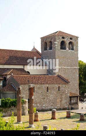 St. Giusto Kathedrale und römische Ruinen, Triest Stockfoto