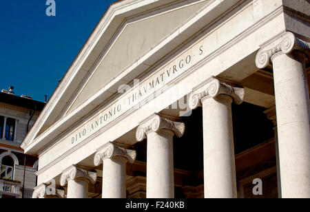 Detail der Kathedrale von St. Antonio, Triest - Italien Stockfoto