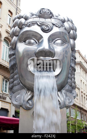 Ansicht eines Brunnens in Triest - Italien Stockfoto