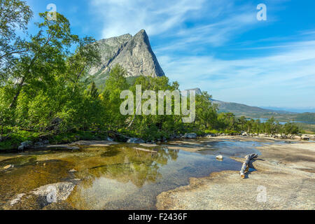 Eidetind Eidetinden Berg von Verdenssvaet Welten Bramme, riesige Granitplatte in der Nähe von Narvik, Arktis Noway, Wildnis, Freiflächen Stockfoto