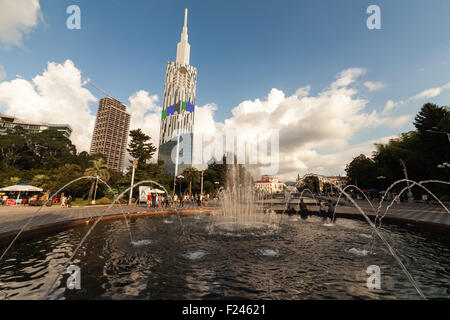 BATUMI, Georgien - Juli 29: Neue Gebäude von Batumi technologische Universityt am 22. Juli 2015 in Batumi, Georgien. Dieser Bau i Stockfoto