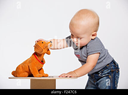 1 Jahre altes Kind, ein Jahr, 1. Jahr, Spielzeug Stockfoto