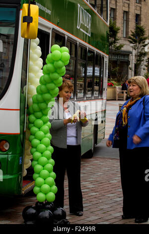 Dundee, Tayside, Scotland, UK, 11. September 2015. Xplore Dundee New City-Bus-Service wird auf 13. September 2015 im Einsatz sein. Xplore Dundee ist Teil der National Express Group ein neues Dundee öffentliches Verkehrsmittel mit einer neuen Flotte von Bussen für die Stadt werden. Bildnachweis: Dundee Photographics / Alamy Live News. Stockfoto