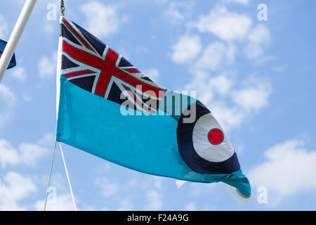 RAF-Flagge auf Vollmast Stockfoto