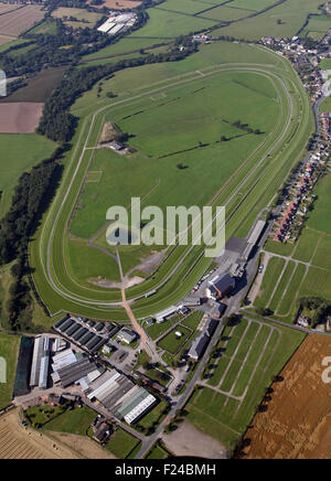 Luftaufnahme von Carlisle Pferderennbahn in Cumbria, National Hunt Pferderennen Track, Cumbria, Großbritannien Stockfoto