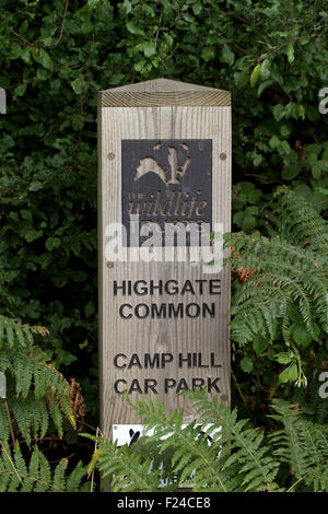 Holzschild für Highgate gemeinsame, Camphill-Parkplatz. UK Stockfoto