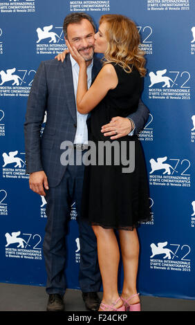 Venedig, Italien. 11. September, 2015. Schauspieler Maximilian Gallo (L) und Valeria Golino an einem Fototermin für "Pro Amor Vostro" während 72. Filmfestival von Venedig auf der Insel Lido in Venedig, Italien, 11. September 2015. © Ihr Pingfan/Xinhua/Alamy Live-Nachrichten Stockfoto