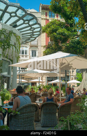-Ruhen in Coffee-Shops-Alicante (Spanien). Stockfoto