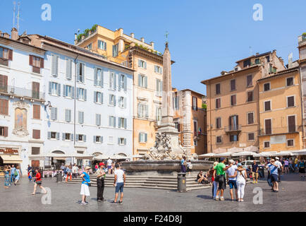 Fontana del Pantheon und ägyptischen Obelisken in der Piazza della Rotonda Rome Roma-Lazio Italien-EU-Europa Stockfoto