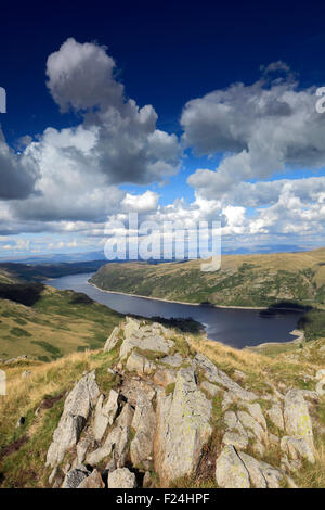 Sommer-Blick über Haweswater, Nationalpark Lake District, Cumbria, England, UK Stockfoto