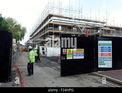 Barratt Gehäuse gebaut an Stelle des alten nstige Stadion, South East London Stockfoto