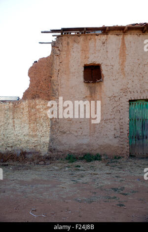 Alte Tür ein Armenhaus Stockfoto
