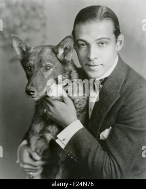 RUDOLPH VALENTINO (1895-1926) italienischer amerikanischer Stummfilm Schauspieler Stockfoto