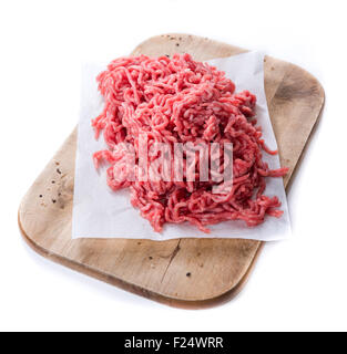 Hackfleisch (close-up erschossen) isoliert auf weißem Hintergrund Stockfoto