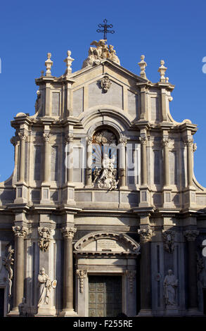 Fassade der Kathedrale von Catania Stockfoto