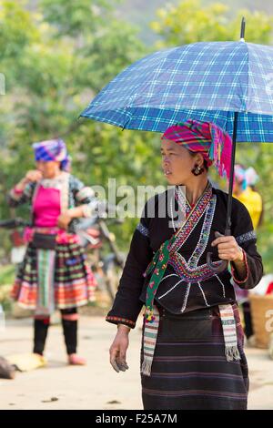 Vietnam, Lai Chau Province, Frau aus der schwarzen ethnischen Minderheit Hmong Stockfoto