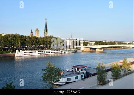 Frankreich, Seine Maritime, Rouen, Kathedrale Notre-Dame und Kais Seineufer Stockfoto