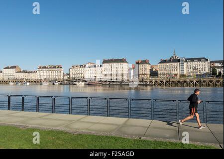 Frankreich, Loire-Atlantique, Nantes, Garten des Berges und Dock die Fosse im Hintergrund Stockfoto