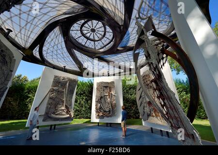 Frankreich, Var, Le Muy, Fondation Bernar Venet, Kapelle, entworfen von Frank Stella, seine monumentalen Werke unterzubringen Stockfoto
