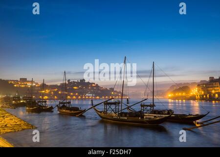 Portugal, Nordregion, Vila Nova De Gaia, Rabelos Boote, typische Boot, das einst Fässer Portwein zu transportieren Stockfoto