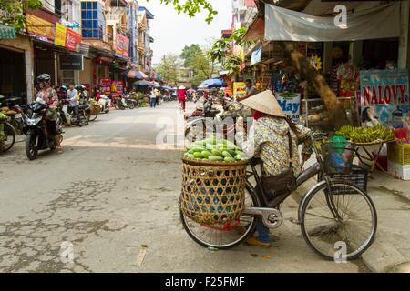 Vietnam, Yen Bai Provinz, Nghia Lo Town, Trung Tam, Straße Stockfoto