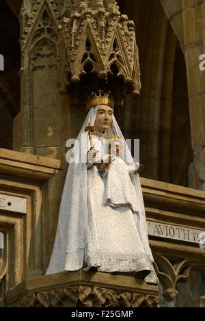 Frankreich, Maas, Avioth, Notre-Dame-Basilika vom 14. Jahrhundert, Chor, Notre Dame d Avioth Statue datiert 12. Jahrhundert Kalk Holz Stockfoto