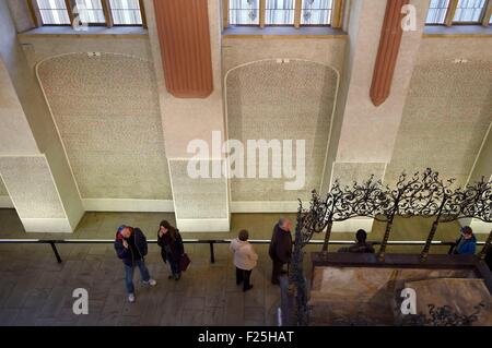 Tschechien, Prag, historische Zentrum eingetragen als Weltkulturerbe der UNESCO, jüdische Viertel Josefov, Pinkas-Synagoge, Wand der Namen, Denkmal für die 80000 jüdischen Opfer des Holocaust aus Böhmen und Mähren Stockfoto