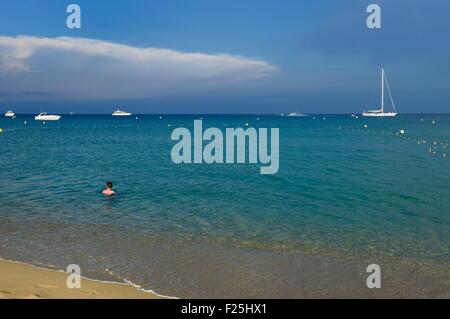 Frankreich, Var, Presqu'Ile de Saint-Tropez, Ramatuelle, Pampelonne Beach Stockfoto