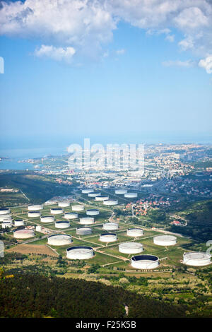 Ansicht des Öltanks, Triest Stockfoto