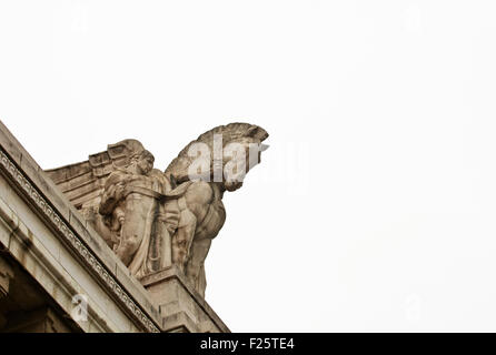 Statue von Hauptbahnhof, Mailand - Italien Stockfoto