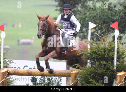 Blair Atholl, Schottland. 12. September 2015. Longines FEI European Eventing Championships 2015, Blair Castle. Michael Jung (GER) Reiten Fischer Takinou in der Cross Country-Phase Credit: Julie Badrick/Alamy Live News Stockfoto