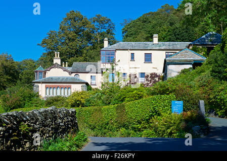 Brantwood, Heimat der Schriftsteller und Kunstkritiker John Ruskin, am Ufer über Coniston See, See Lake District National Park, Cumbria Stockfoto