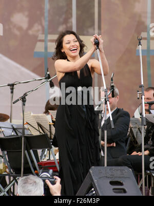 S. PETERSBURG - Juni 11: Sängerin, Sopranistin des Mariinsky Theaters Irina Mataeva in Memoriam Konzert von M. Magomaev am 11. Juni 2012 in S. Petersburg, Russland Stockfoto