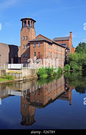 Die Spinnerei neben River Derwent, Derby, Derbyshire, England, Großbritannien, Westeuropa. Stockfoto