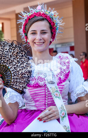 Tschechische Folk, Frau in Tracht, Velke Pavlovice, Südmähren, Tschechische Republik, Europa Frau in Tracht Stockfoto