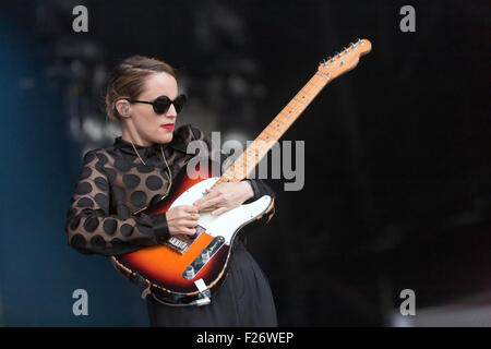 Anna Calvi trat auf der Hauptbühne während des On Blackheath Music Festivals 2015 auf Stockfoto