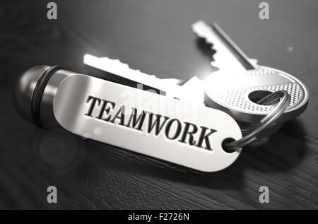 Teamarbeit-Konzept. Schlüssel mit Schlüsselring. Stockfoto