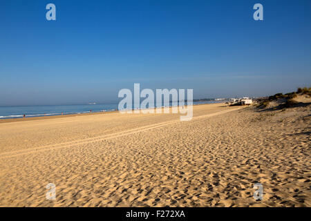 Playa De La Barrosa in Novo Sancti Petri, Costa De La Luz, Spanien Stockfoto