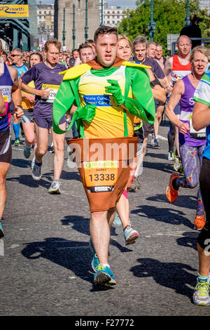 Newcastle, UK. 13. September 2015. Läufer teilnehmen in 2015 große Norden laufen Credit: Thomas Jackson/Alamy Live News Stockfoto