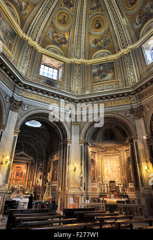 Italien, Rom, Renaissancekirche Santa Maria di Loreto, entworfen vom Architekten Antonio da Sangallo dem Jüngeren Stockfoto