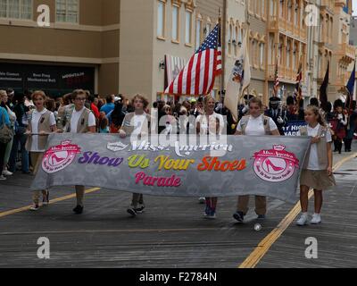 Atlantic City, NJ, USA. 12. Sep, 2015. Atmosphäre in Anwesenheit für die Miss America zeigen uns Ihre Schuhe Parade 2015, dem Boardwalk, Atlantic City, NJ 12. September 2015. © MORA/Everett Collection/Alamy Live-Nachrichten Stockfoto