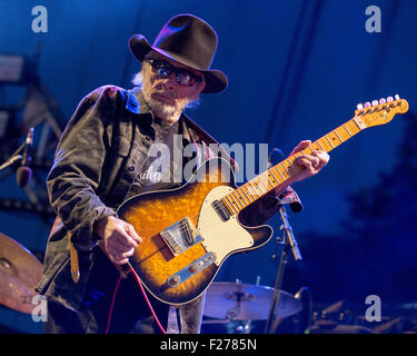 Chicago, Illinois, USA. 12. Sep, 2015. Country-Legende MERLE HAGGARD tritt beim Riot Fest im Douglas Park in Chicago, Illinois © Daniel DeSlover/ZUMA Draht/Alamy Live News Stockfoto