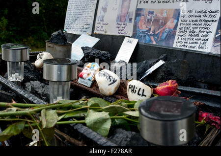 Swansea, Großbritannien. 12. Sep, 2015. Die Männer in glücklicheren Tagen im Urlaub genießen ihre Zeit aus dem Bergwerk, das behauptete, ihr Leben am 15. September 2011. Bildnachweis: roger tiley/Alamy Live-Nachrichten Stockfoto