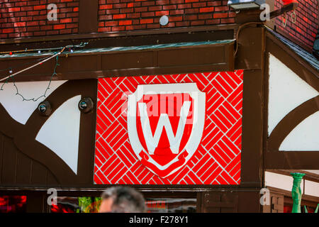 'W' Wisconsin Badgers Anhänger Bar in Madison Stockfoto