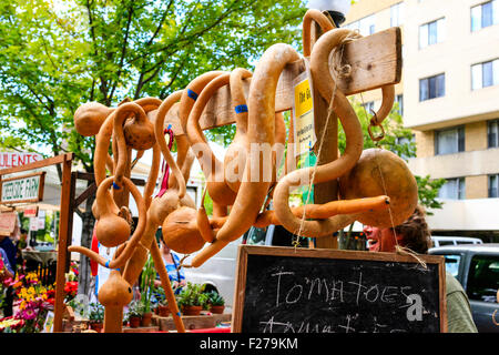 Seltsam fremd geprägt Gords zum Verkauf an dem Samstag Bauernmarkt in Madison Wisconsin Stockfoto